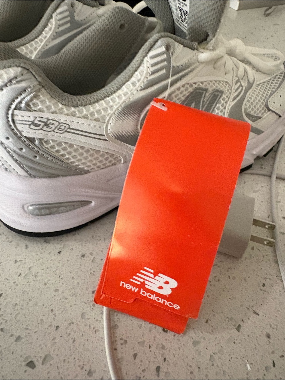 New Balance MR530 Sneakers in White and Gray with Red Tag - Picture 4 of 7